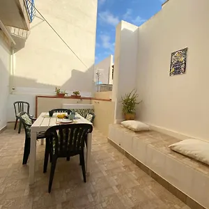 Casa Del Nostromo , Levanzo Italia